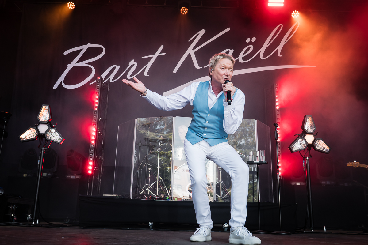 Bart Kaëll @ Fonnefeesten 2026, picture 9, photographed by Danny Wagemans - FrontView Magazine