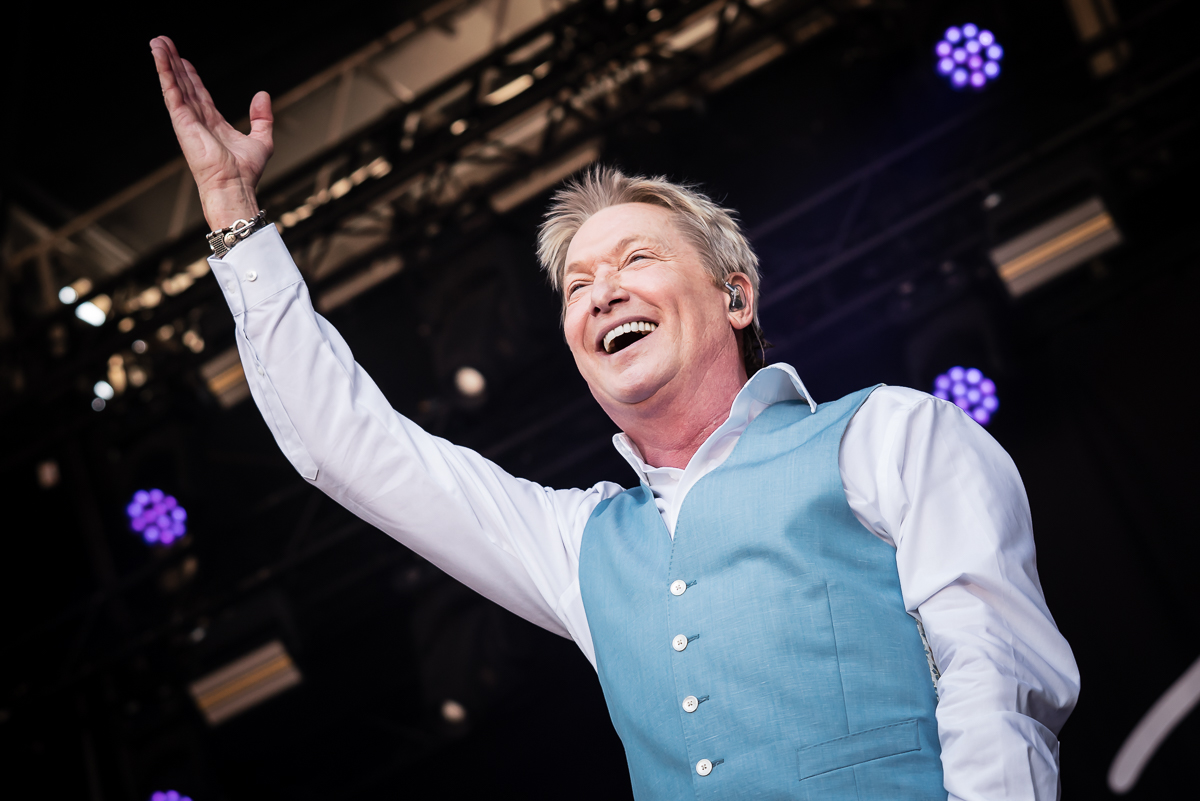 Bart Kaëll @ Fonnefeesten 2026, picture 20, photographed by Danny Wagemans - FrontView Magazine
