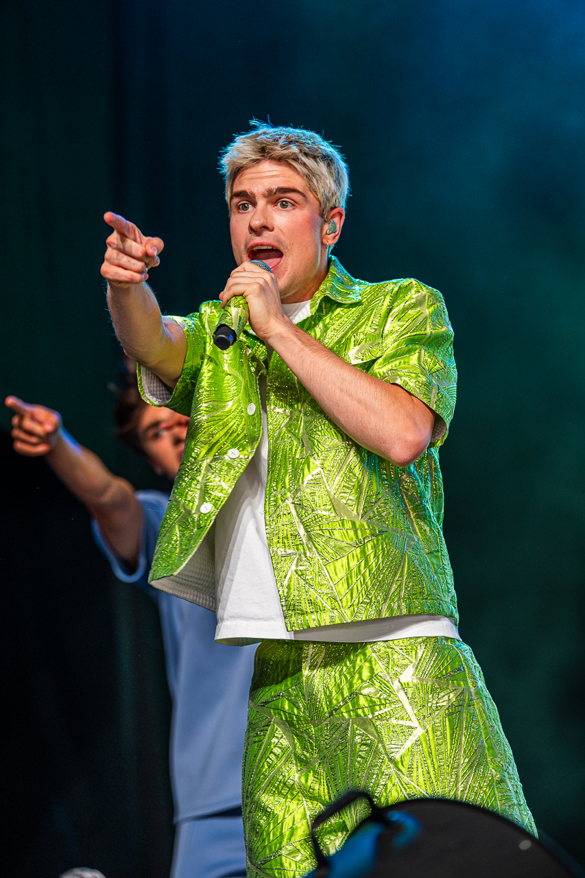 #LikeMe @ Rijvers Festival 2026, picture 1, photographed by Dimitri Vanlommel - FrontView Magazine