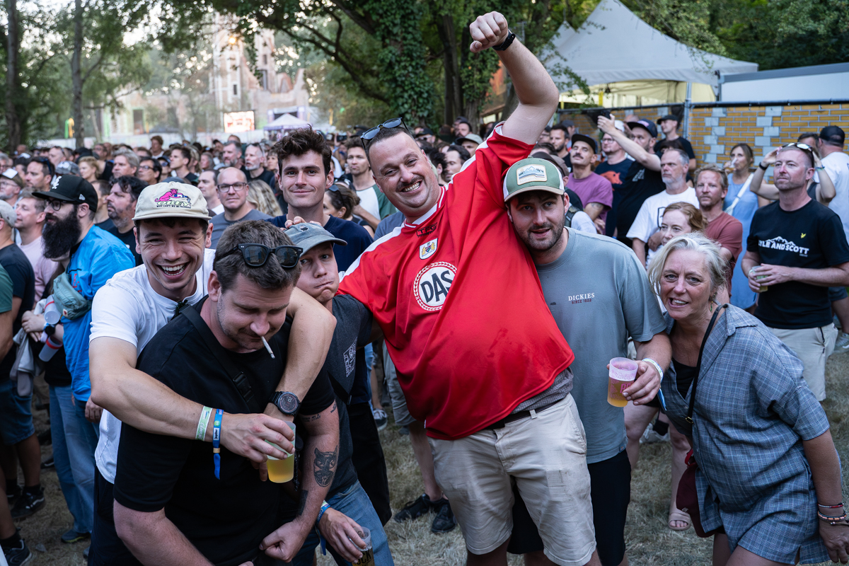 People having fun @ BrakRock, picture 17, photographed by Koen Marcoen - FrontView Magazine