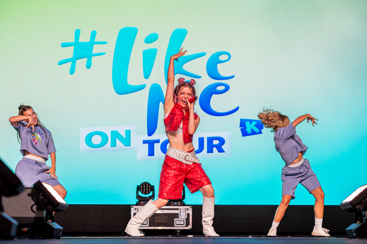 #LikeMe @ Rijvers Festival 2026, picture 4, photographed by Dimitri Vanlommel - FrontView Magazine