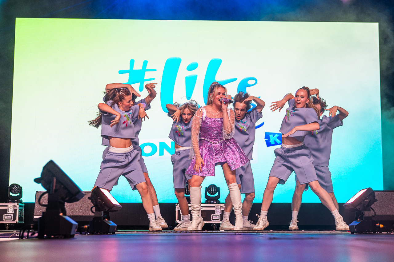 #LikeMe @ Rijvers Festival 2026, picture 16, photographed by Dimitri Vanlommel - FrontView Magazine