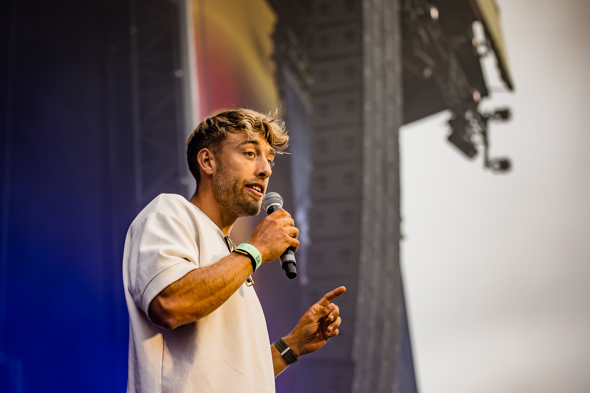 Ward Lemmelijn (presentatie) @ Suikerrock, picture 5, photographed by Jürgen Bruynooghe - FrontView Magazine