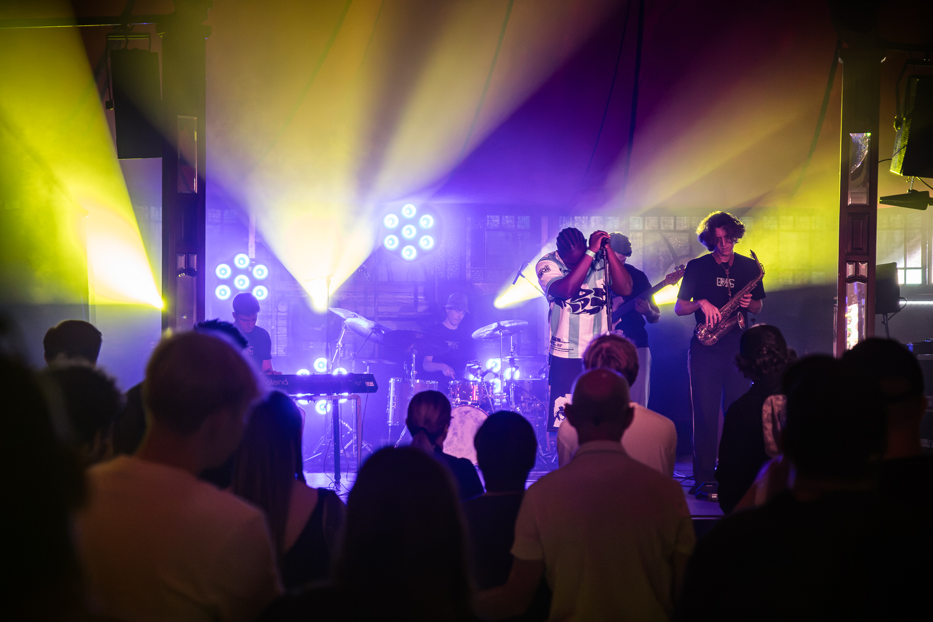 C-Rhyms @ Suikerrock, picture 9, photographed by Jürgen Bruynooghe - FrontView Magazine