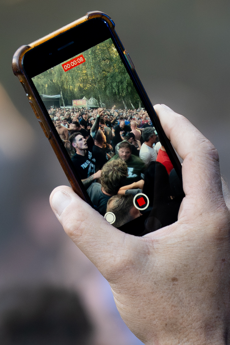 People having fun @ BrakRock, picture 12, photographed by Koen Marcoen - FrontView Magazine