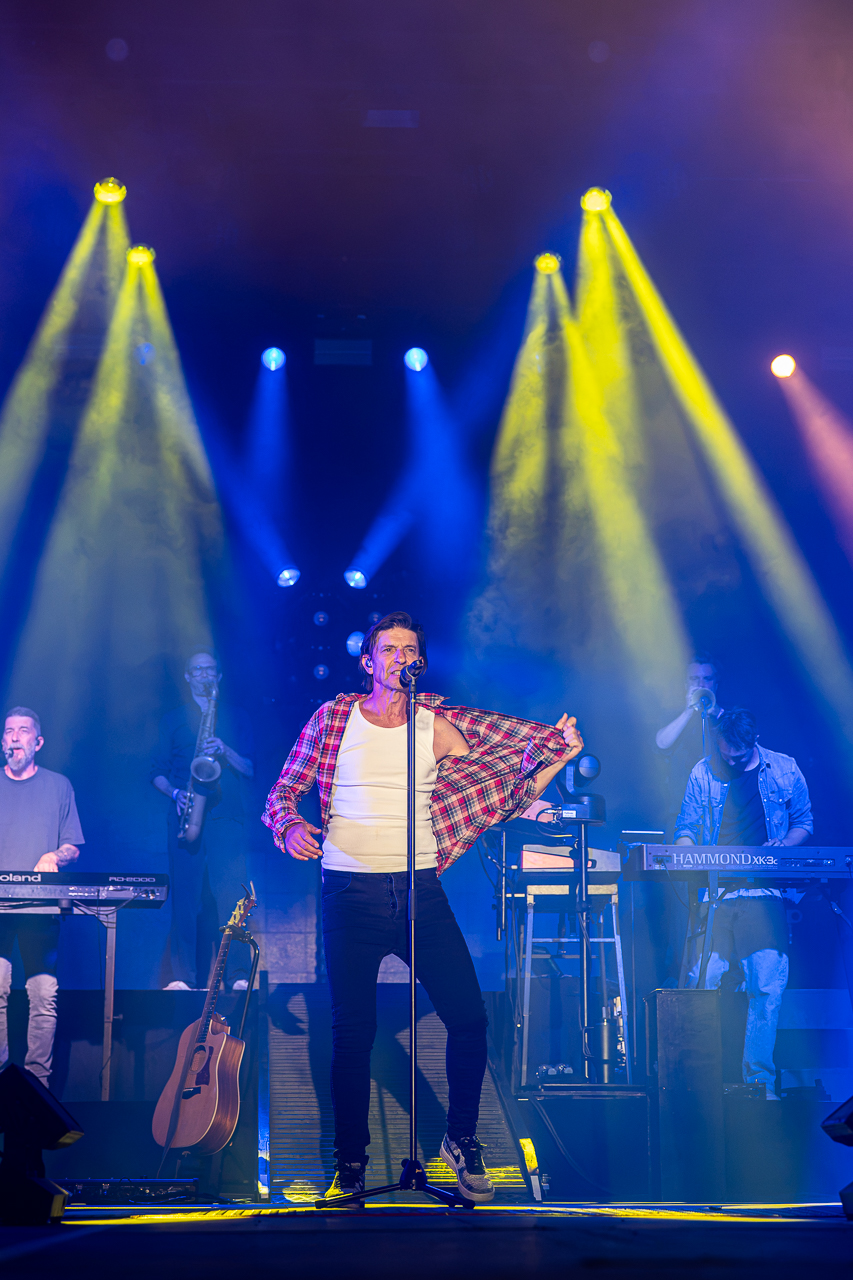 Clouseau @ Rijvers Festival 2026, picture 13, photographed by Dimitri Vanlommel - FrontView Magazine