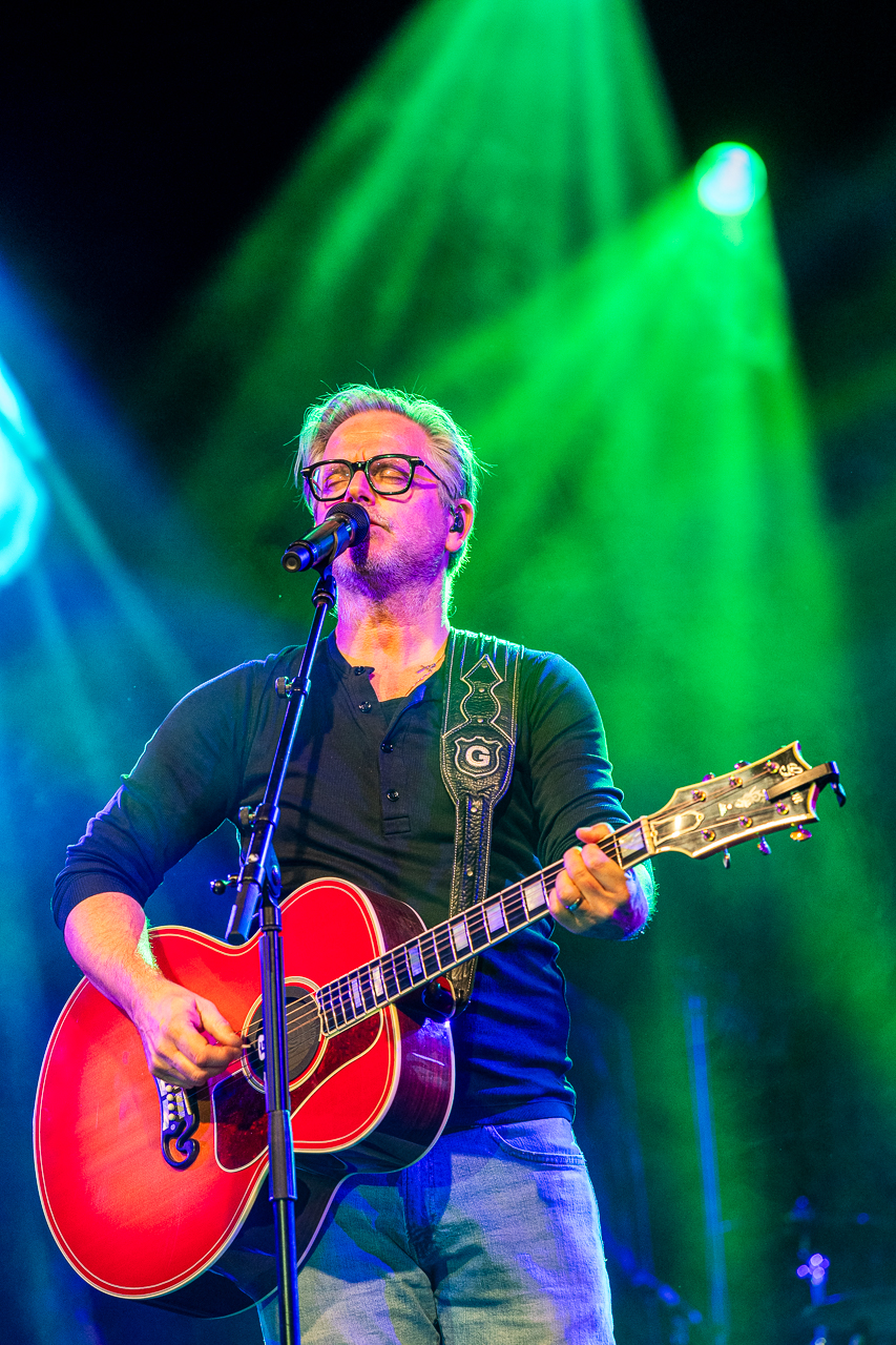 Guus Meeuwis @ Rijvers Festival 2026, picture 14, photographed by Dimitri Vanlommel - FrontView Magazine