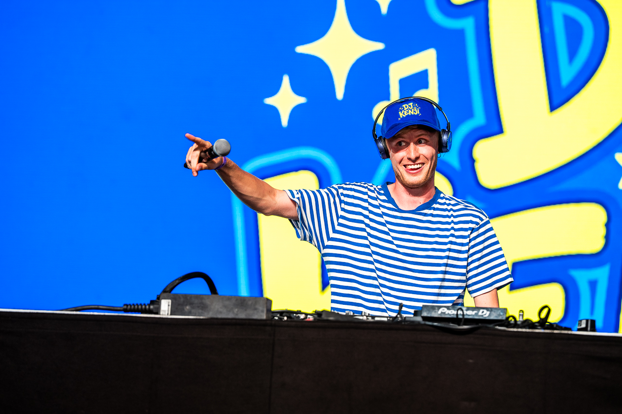 DJ Kenji @ Rijvers Festival 2026, picture 1, photographed by Dimitri Vanlommel - FrontView Magazine