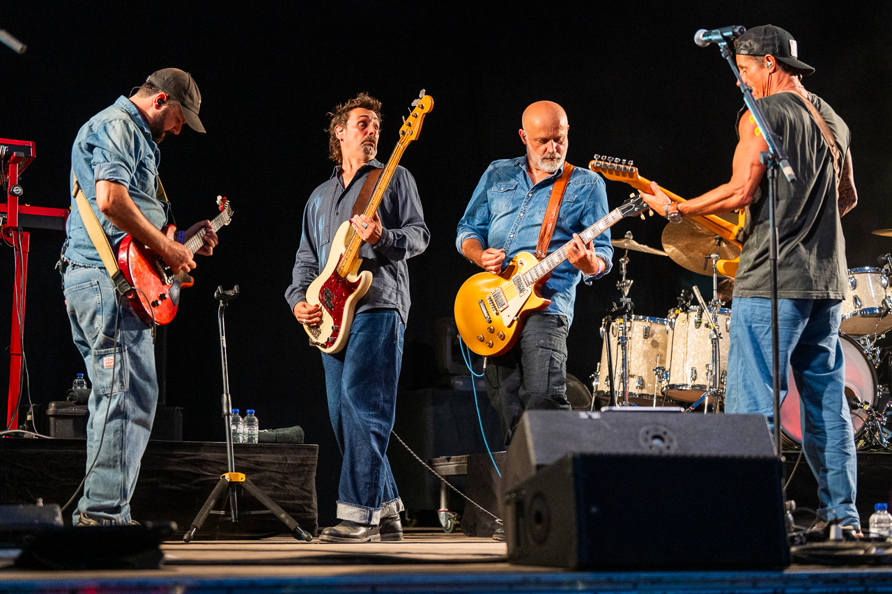 K's Choice @ Rijvers Festival 2026, picture 8, photographed by Dimitri Vanlommel - FrontView Magazine