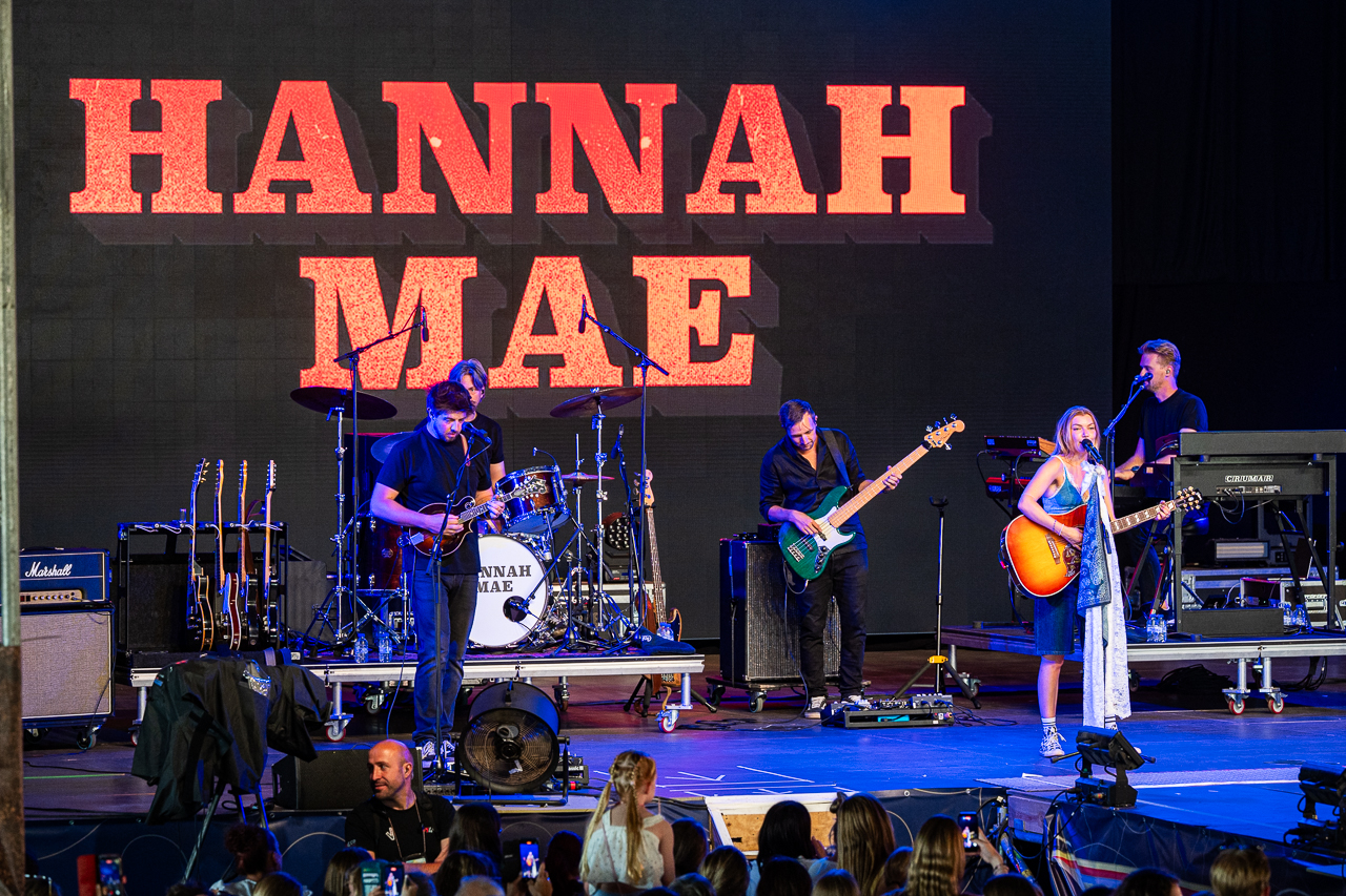 Hannah Mae @ Rijvers Festival 2026, picture 22, photographed by Dimitri Vanlommel - FrontView Magazine