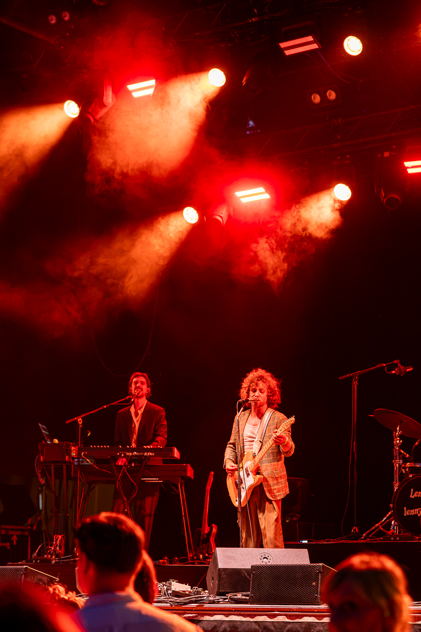 Lenny Lenny @ Rijvers Festival 2026, picture 8, photographed by Dimitri Vanlommel - FrontView Magazine