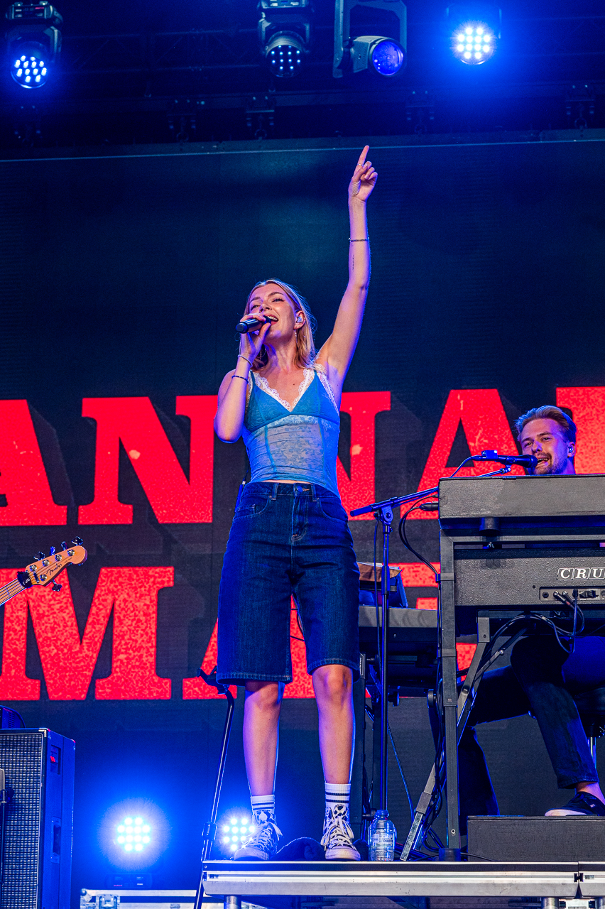 Hannah Mae @ Rijvers Festival 2026, picture 17, photographed by Dimitri Vanlommel - FrontView Magazine