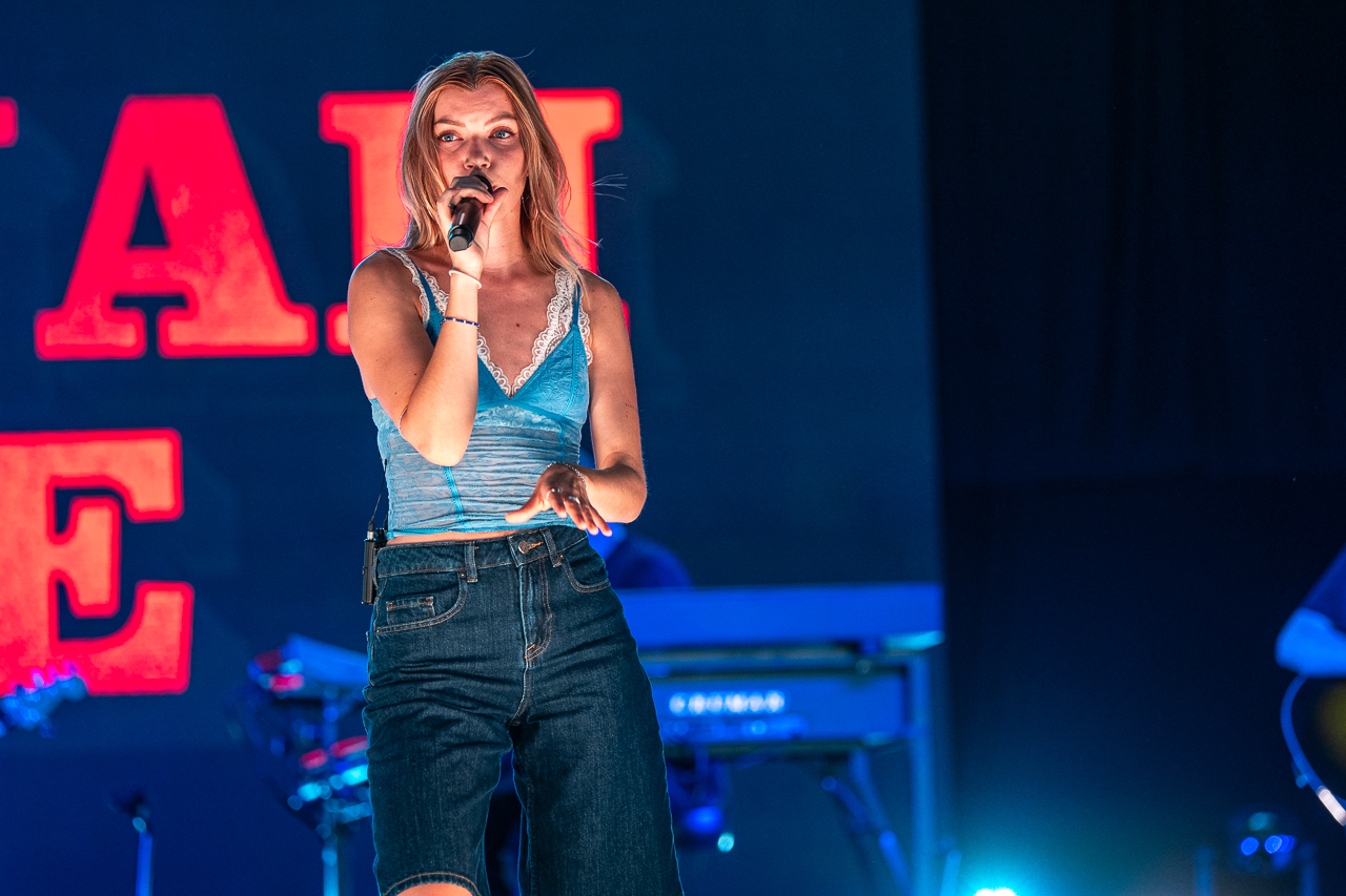 Hannah Mae @ Rijvers Festival 2026, picture 20, photographed by Dimitri Vanlommel - FrontView Magazine