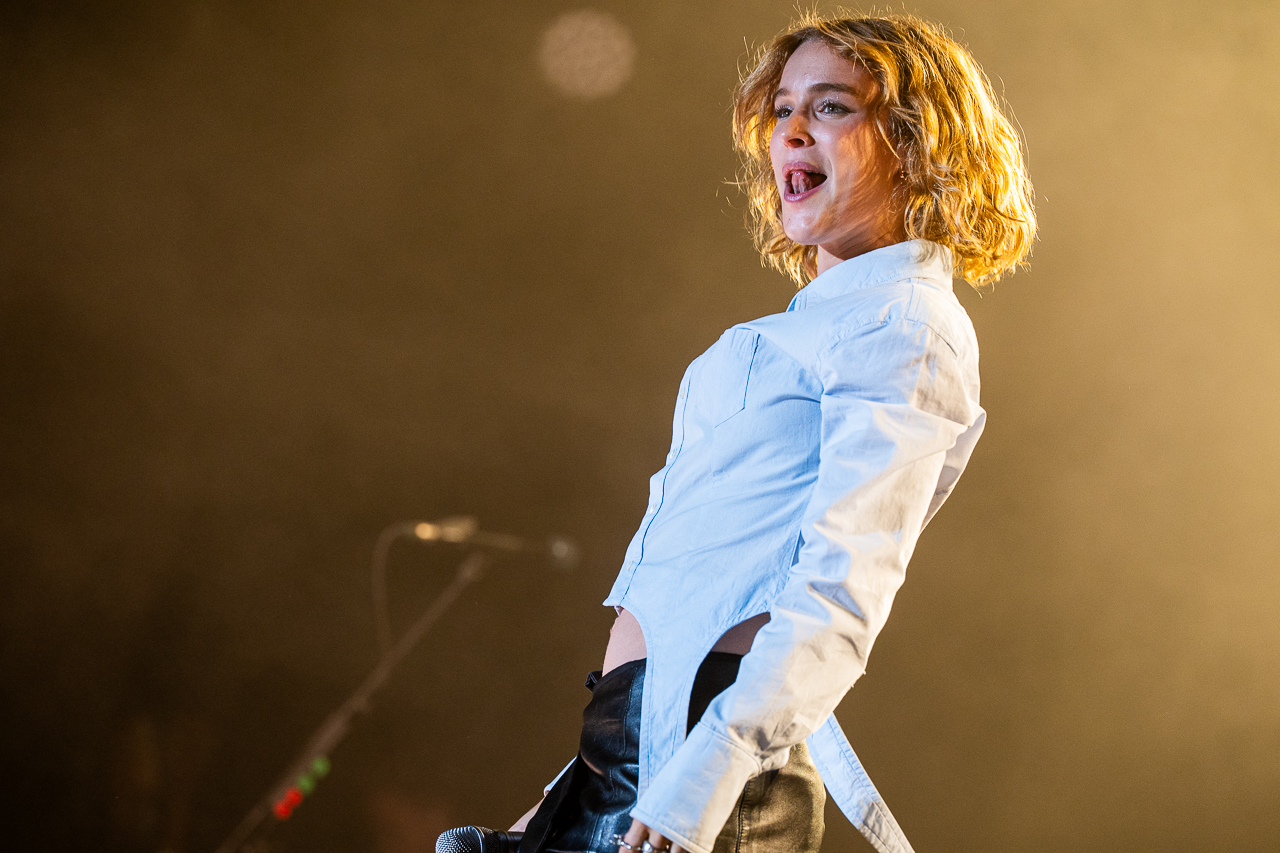 Pommelien Thijs @ Rijvers Festival 2026, picture 13, photographed by Dimitri Vanlommel - FrontView Magazine