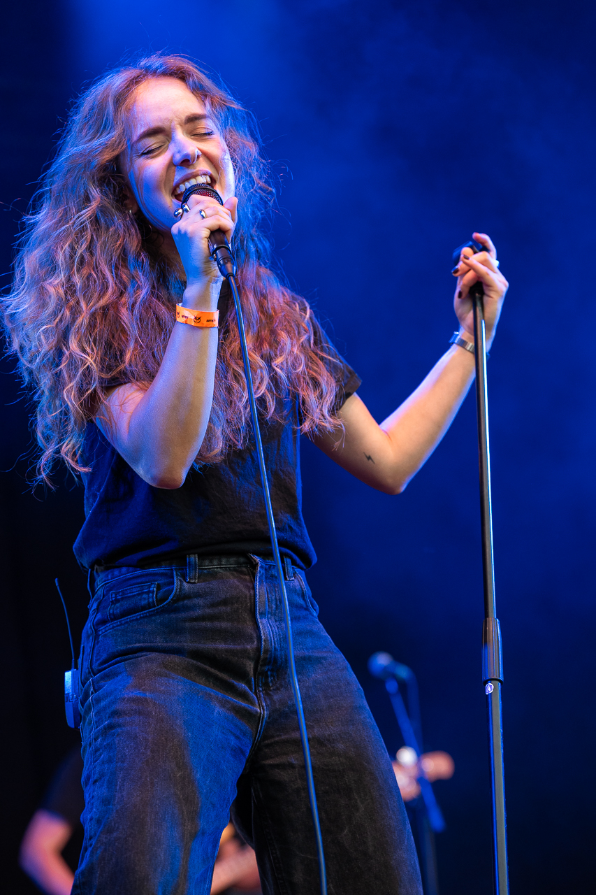 Alice Mae @ Rijvers Festival 2026, foto 4, foto's door Youri Vanlommel - FrontView Magazine