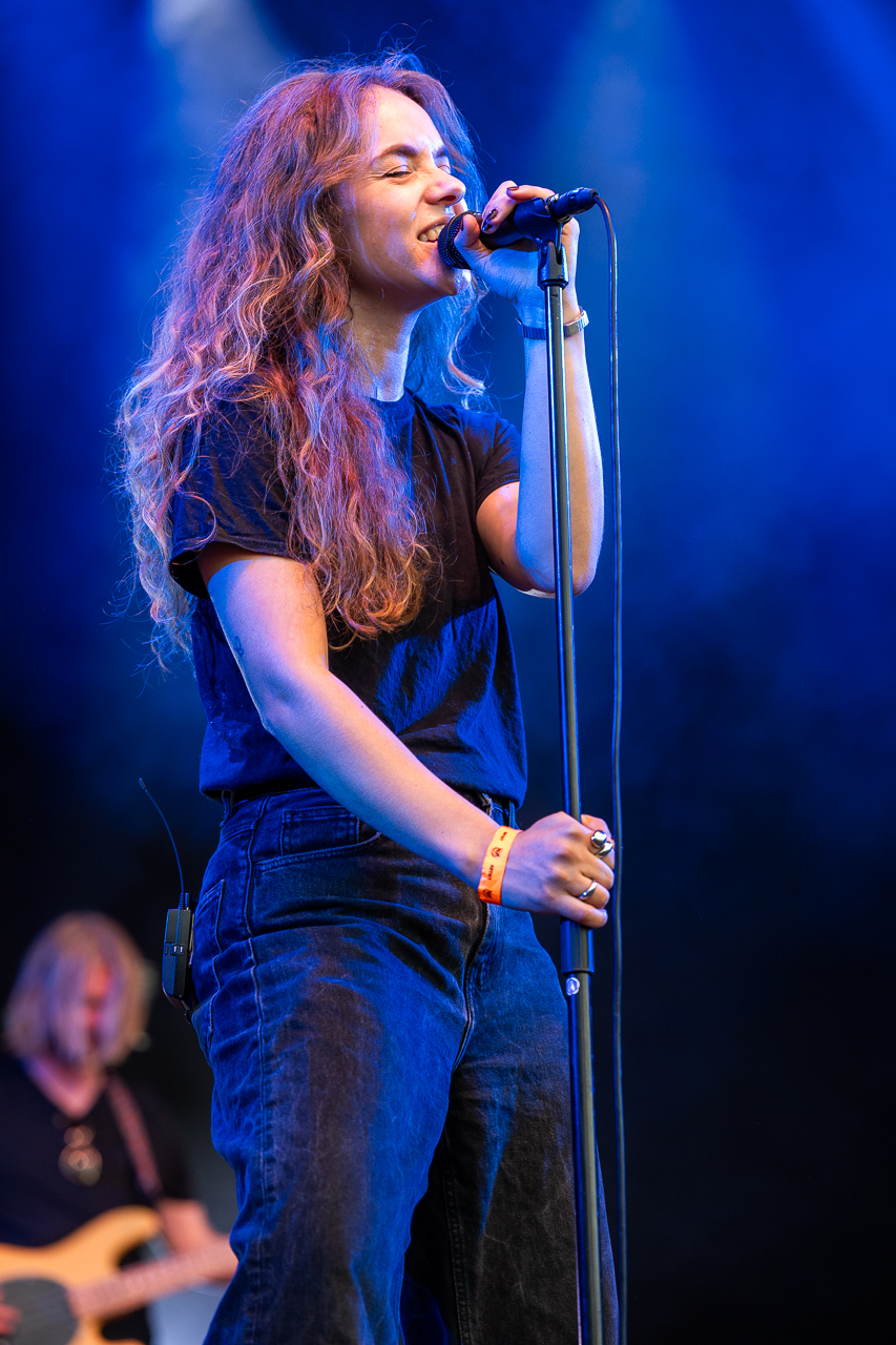Alice Mae @ Rijvers Festival 2026, foto 3, foto's door Youri Vanlommel - FrontView Magazine