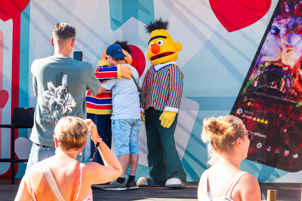Meet & Greet - TikTok Stage @ Rijvers Festival 2026, picture 1, photographed by Dimitri Vanlommel, Youri Vanlommel - FrontView Magazine