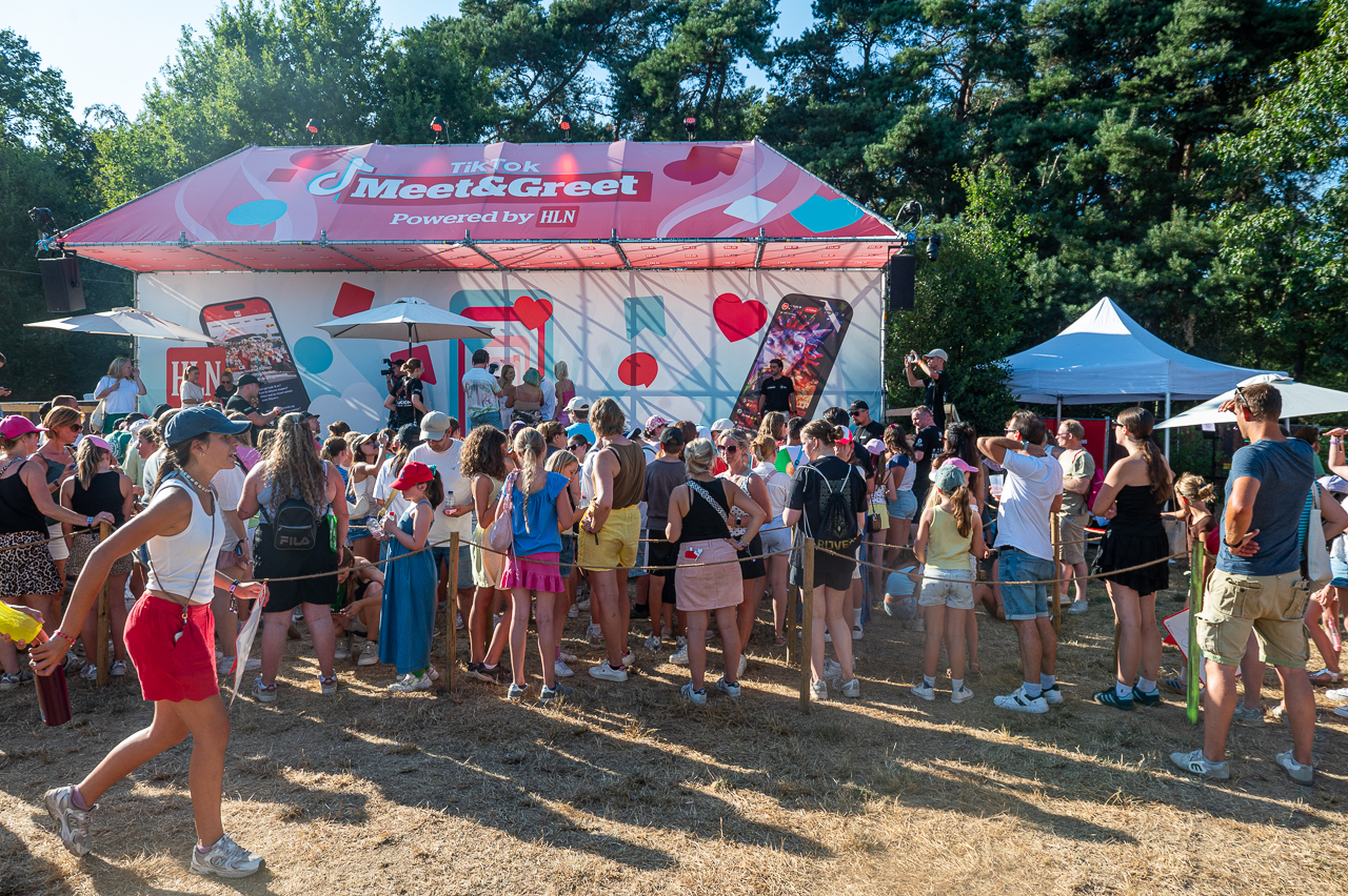 Meet & Greet - TikTok Stage @ Rijvers Festival 2026, picture 11, photographed by Dimitri Vanlommel, Youri Vanlommel - FrontView Magazine
