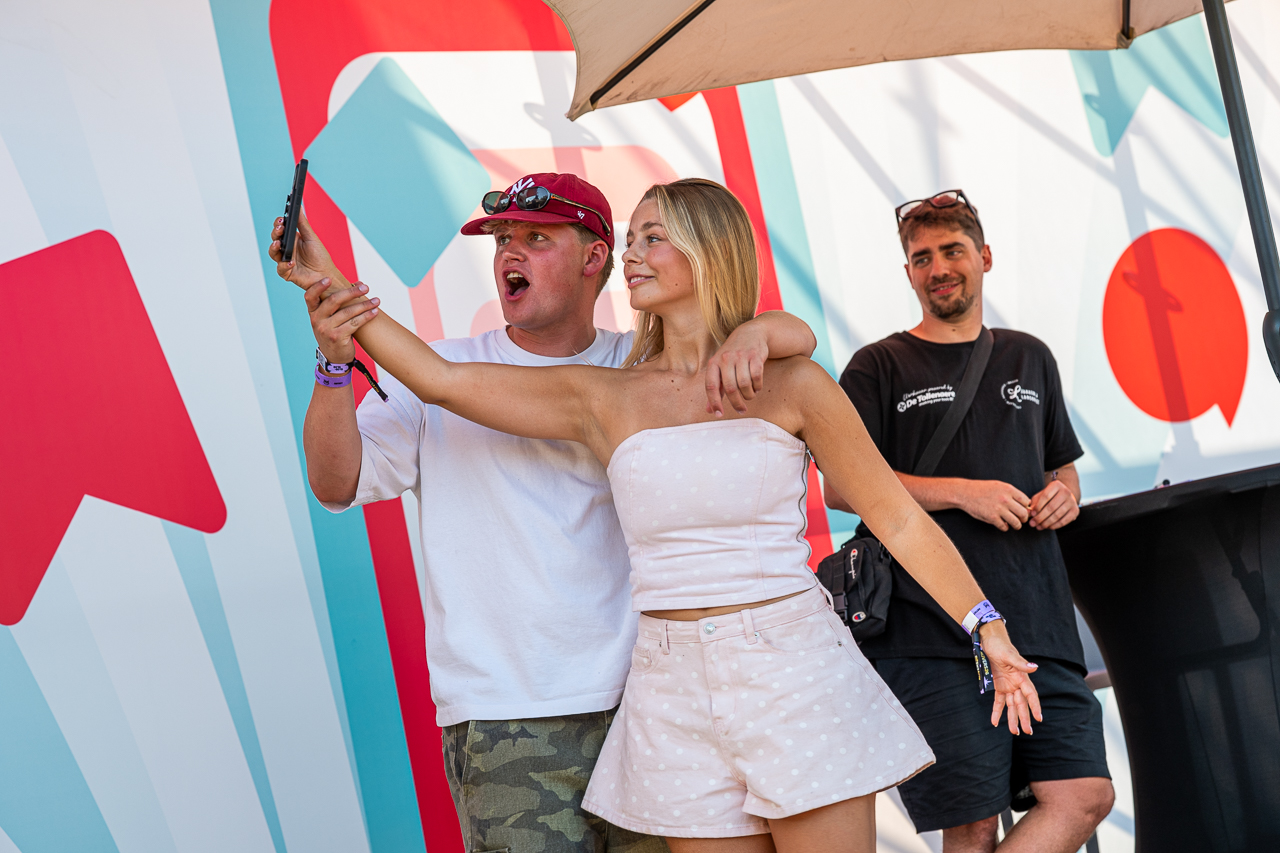 Meet & Greet - TikTok Stage @ Rijvers Festival 2026, picture 8, photographed by Dimitri Vanlommel, Youri Vanlommel - FrontView Magazine