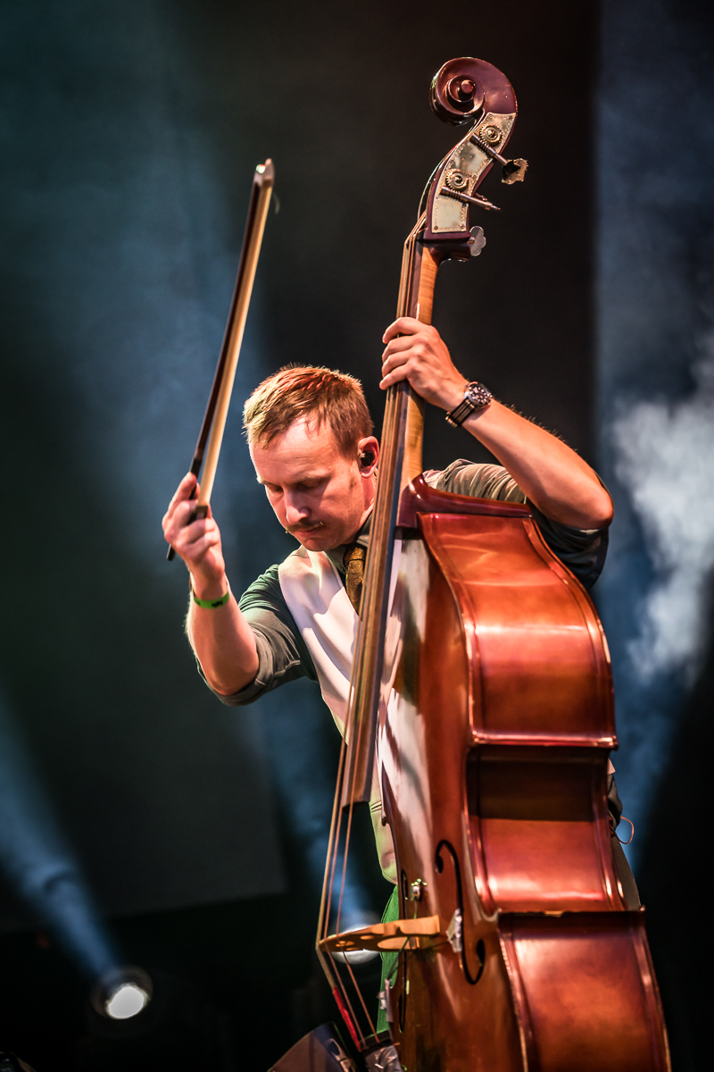 Trenchcoat @ Fonnefeesten 2026, picture 16, photographed by Danny Wagemans - FrontView Magazine