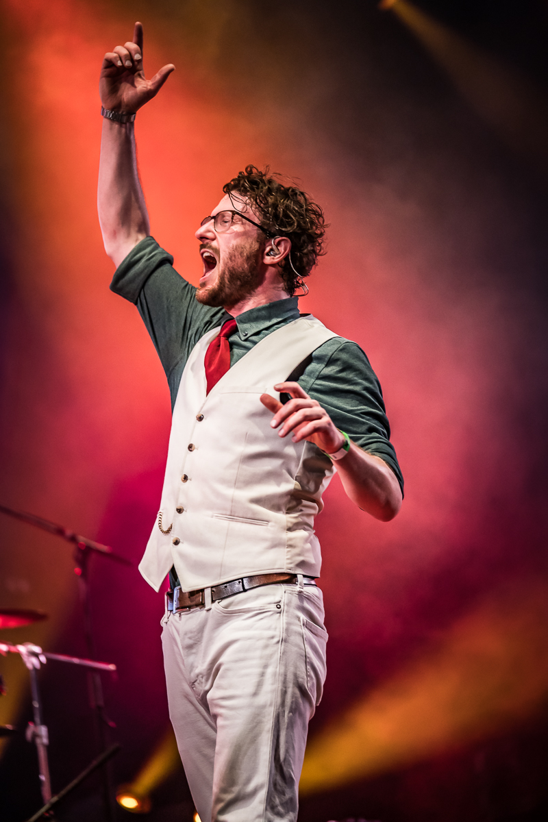 Trenchcoat @ Fonnefeesten 2026, picture 24, photographed by Danny Wagemans - FrontView Magazine