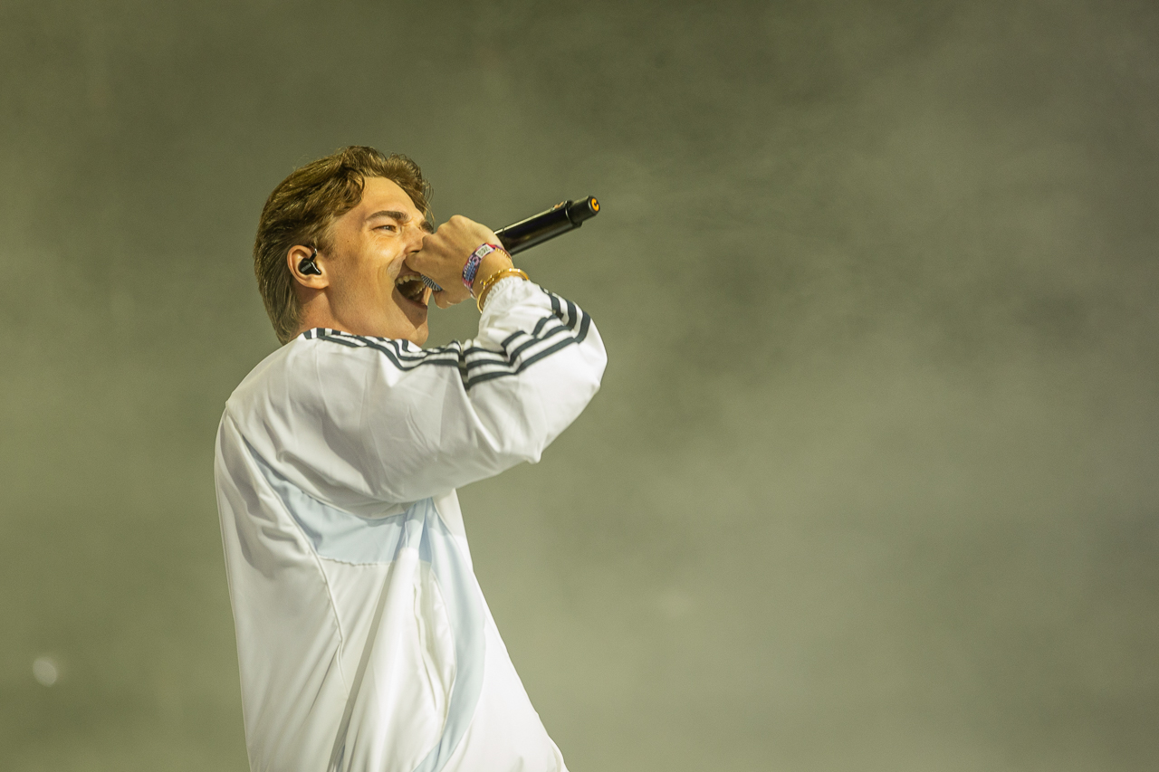 Antoon @ Lowlands 2026, picture 11, photographed by Danielle Stoop - FrontView Magazine