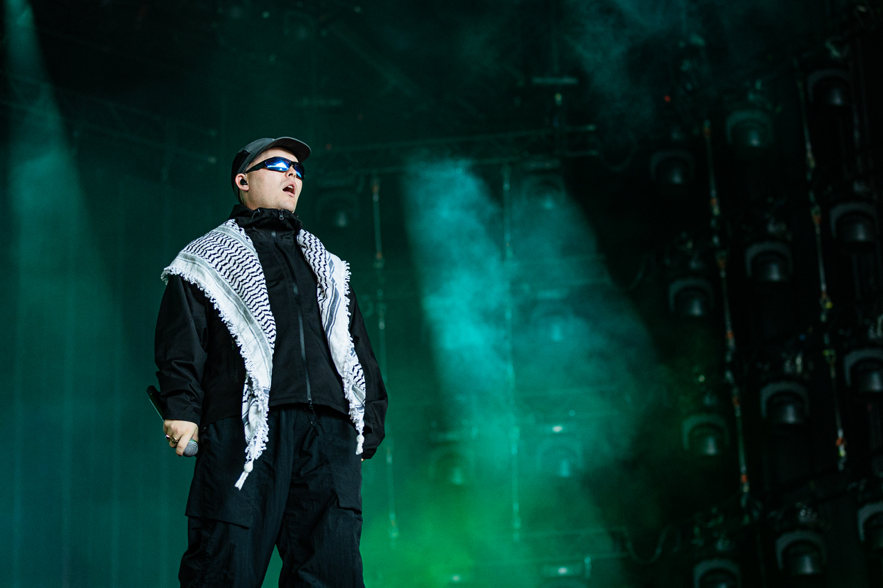 Kneecap @ Lowlands 2026, picture 11, photographed by Danielle Stoop - FrontView Magazine