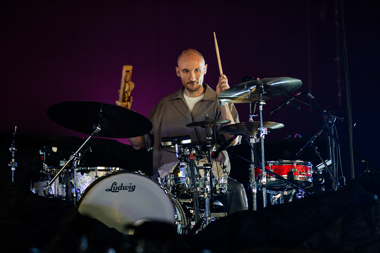 Willem @ Lowlands 2026, picture 5, photographed by Danielle Stoop - FrontView Magazine