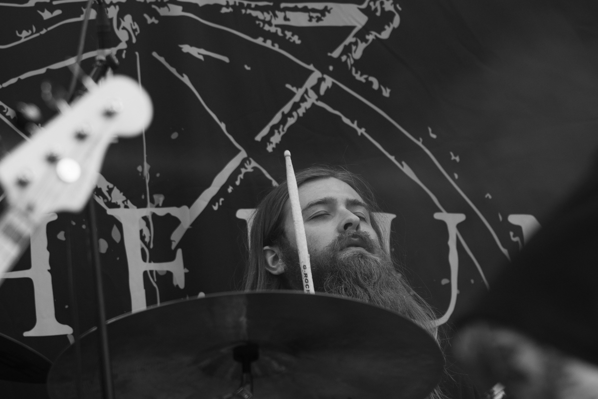 Aufhebung @ Down The Hill, picture 5, photographed by Koen Marcoen - FrontView Magazine