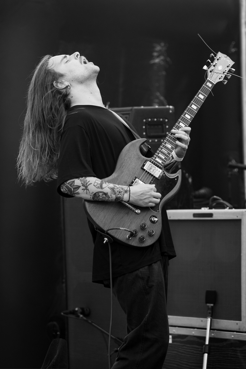 Aufhebung @ Down The Hill, picture 2, photographed by Koen Marcoen - FrontView Magazine