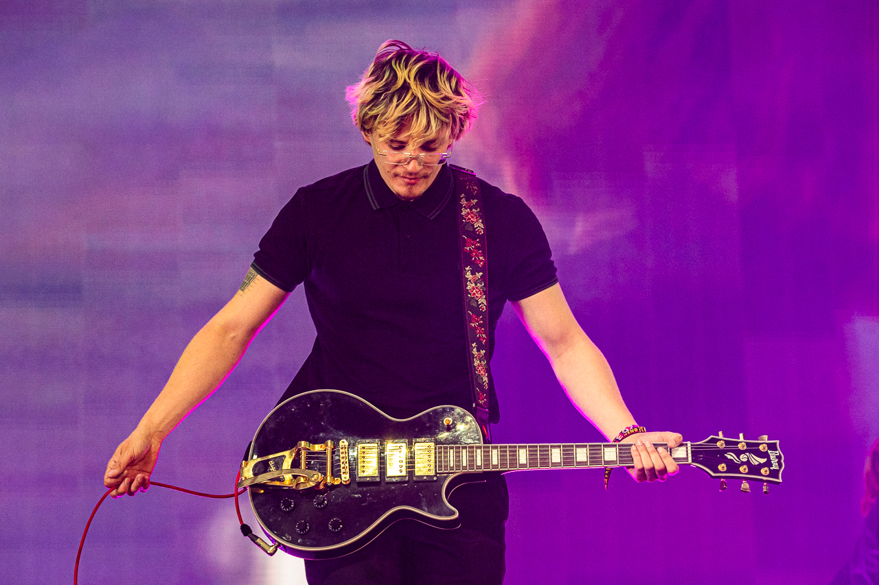 Sophie Straat @ Lowlands 2026, picture 3, photographed by Danielle Stoop - FrontView Magazine