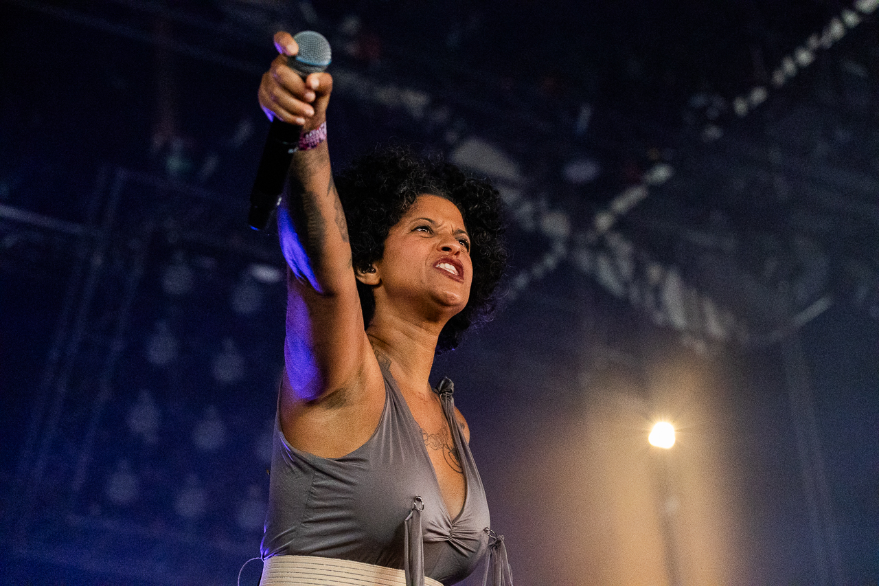 Buraka Som Sistema @ Lowlands 2026, picture 4, photographed by Danielle Stoop - FrontView Magazine
