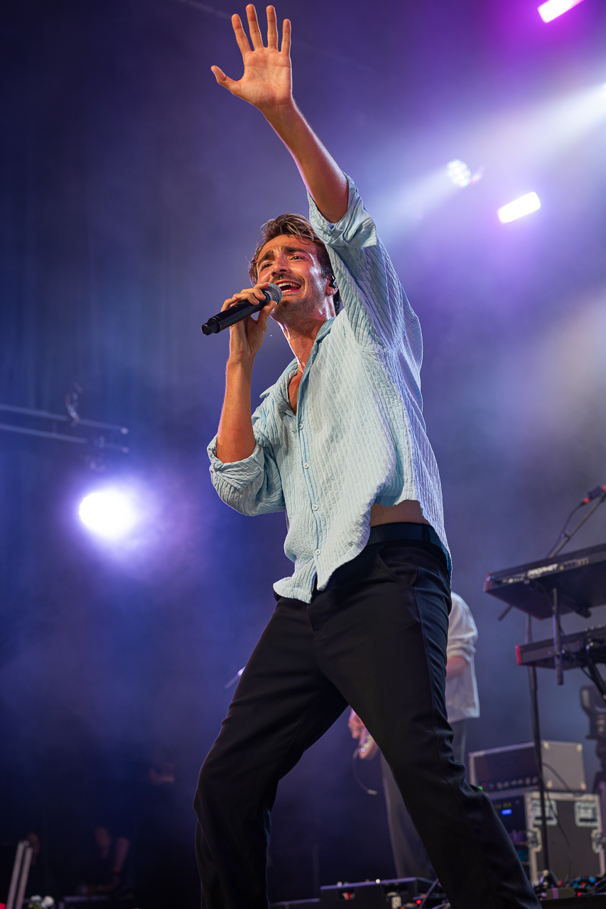 Aaron Blommaert @ Rijvers Festival 2026, picture 22, photographed by Dimitri Vanlommel - FrontView Magazine