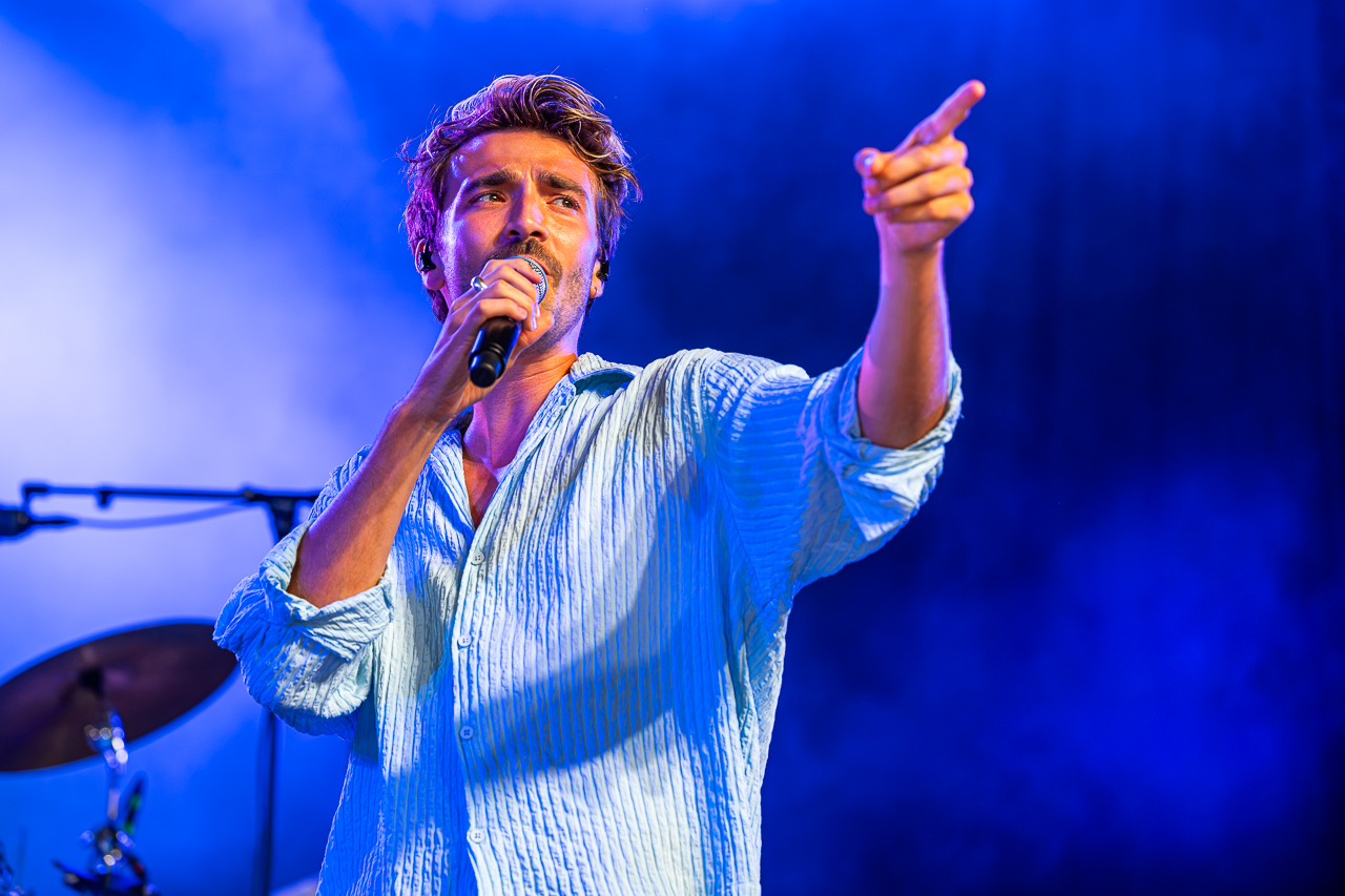 Aaron Blommaert @ Rijvers Festival 2026, picture 3, photographed by Dimitri Vanlommel - FrontView Magazine