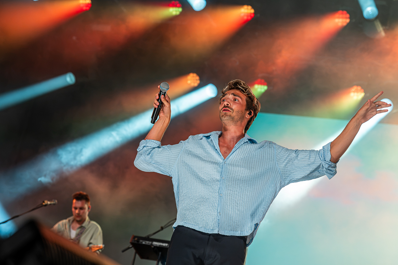 Aaron Blommaert @ Rijvers Festival 2026, picture 8, photographed by Dimitri Vanlommel - FrontView Magazine