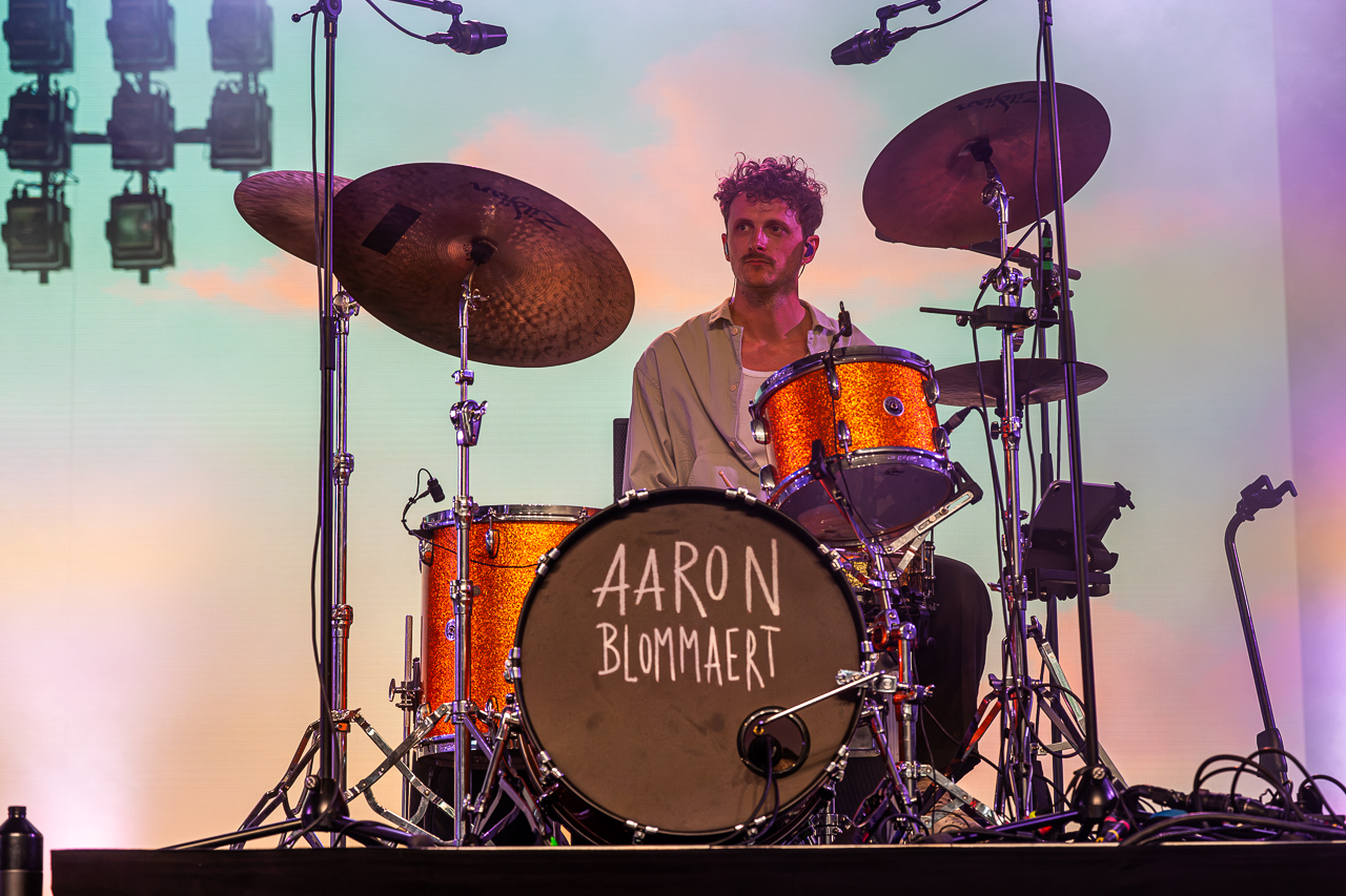 Aaron Blommaert @ Rijvers Festival 2026, picture 9, photographed by Dimitri Vanlommel - FrontView Magazine