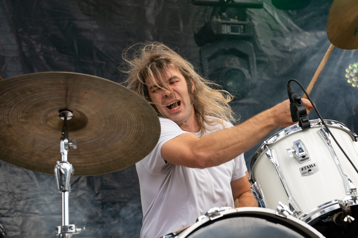 Bikini Beach @ Down The Hill, picture 1, photographed by Koen Marcoen - FrontView Magazine