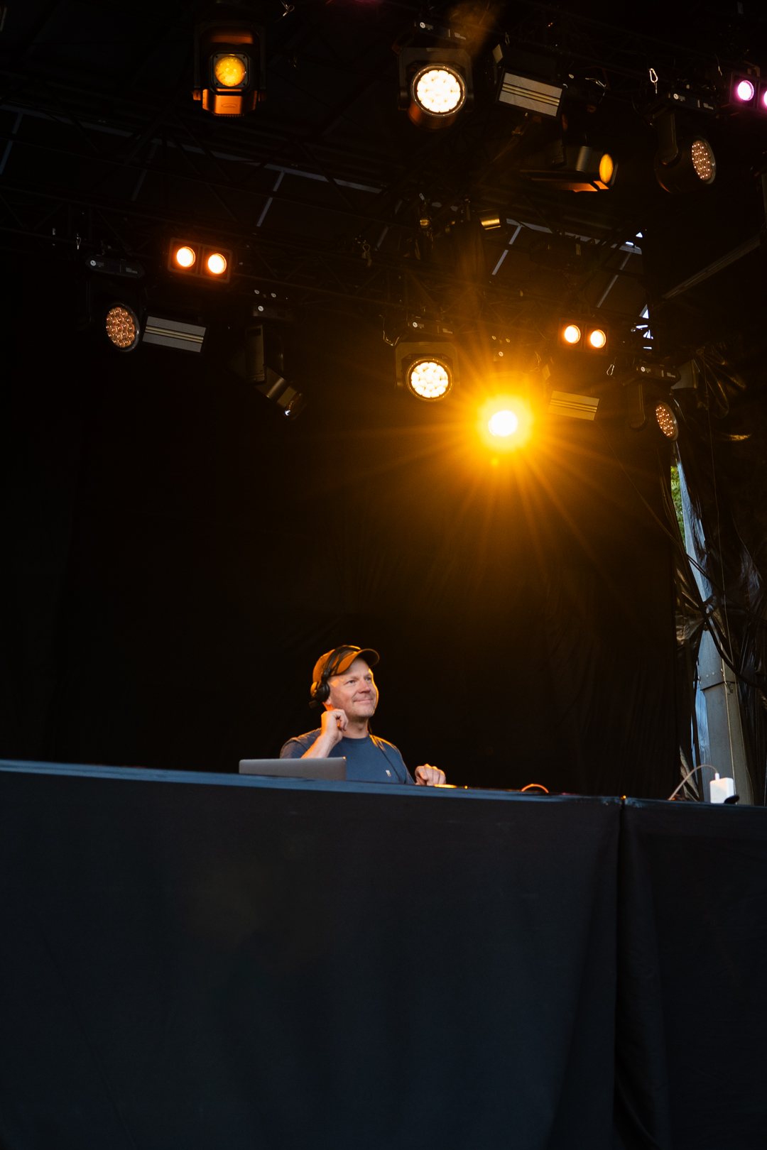 DJ Lotto @ Road Rock, picture 2, photographed by Luca Depuydt - FrontView Magazine