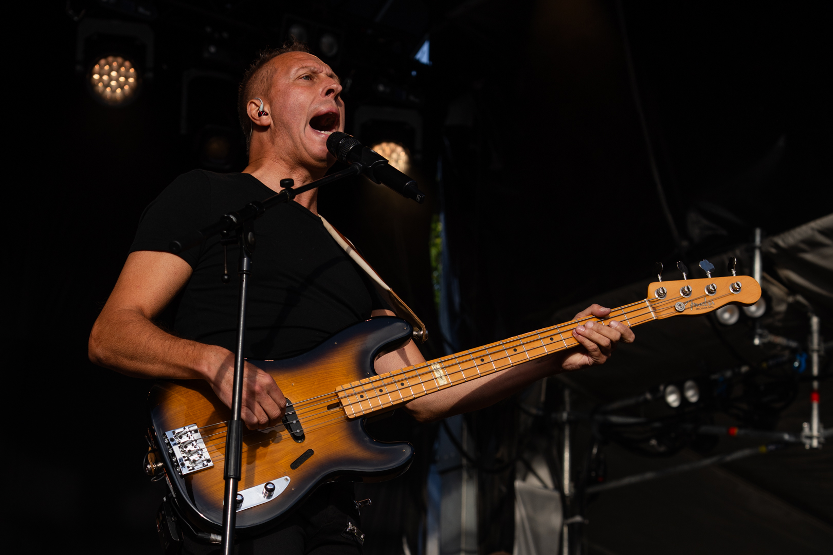 String Tribute 2.5 @ Road Rock, picture 10, photographed by Luca Depuydt - FrontView Magazine