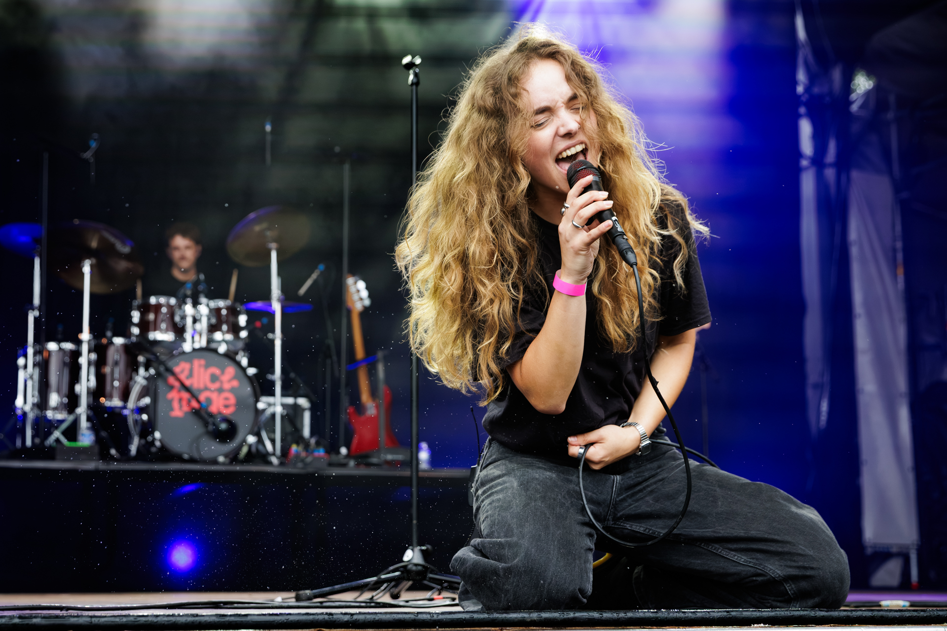 Alice Mae @ Roadrock, picture 18, photographed by Wim Sunnaert - FrontView Magazine
