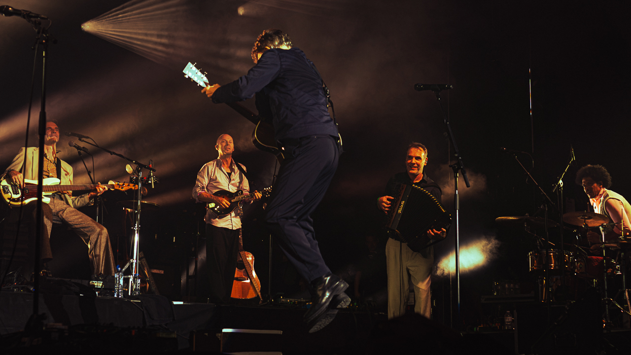 Bart Peeters @ Hestival, picture 10, photographed by Tijl Hertoghs - FrontView Magazine