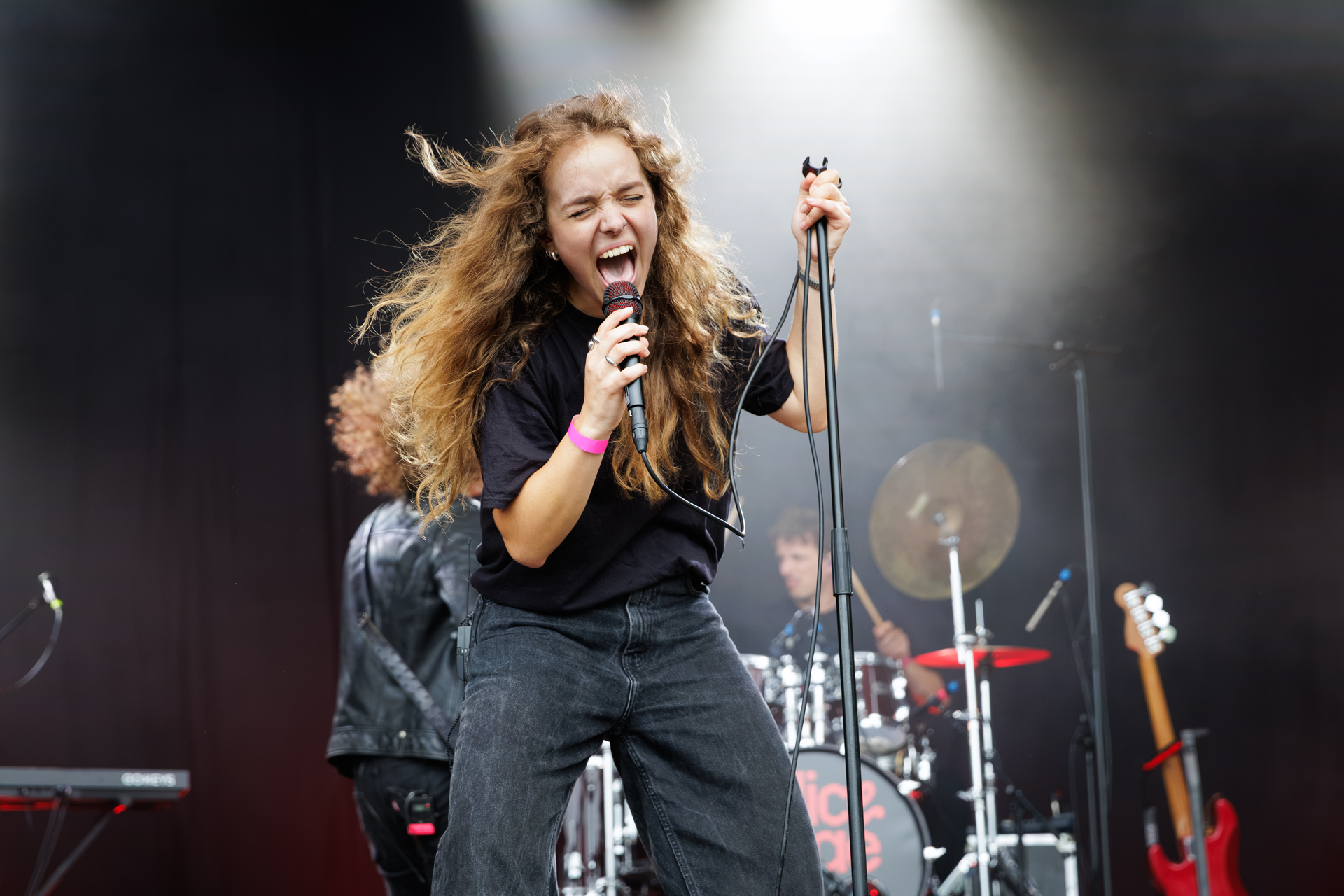 Alice Mae @ Roadrock, picture 2, photographed by Wim Sunnaert - FrontView Magazine