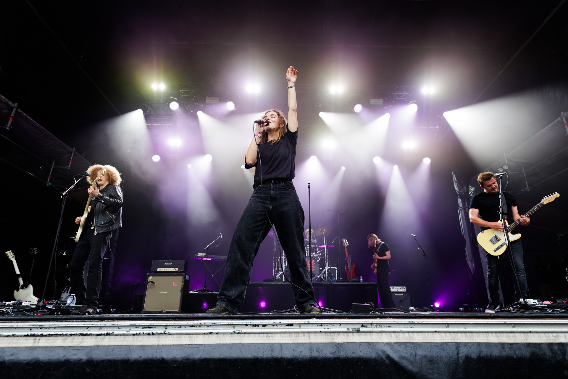 Alice Mae @ Roadrock, picture 22, photographed by Wim Sunnaert - FrontView Magazine