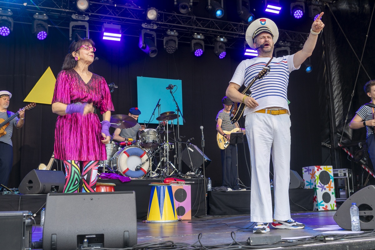 Kapitein Winokio @ Vredesfeesten, picture 15, photographed by Edwin Houdevelt - FrontView Magazine