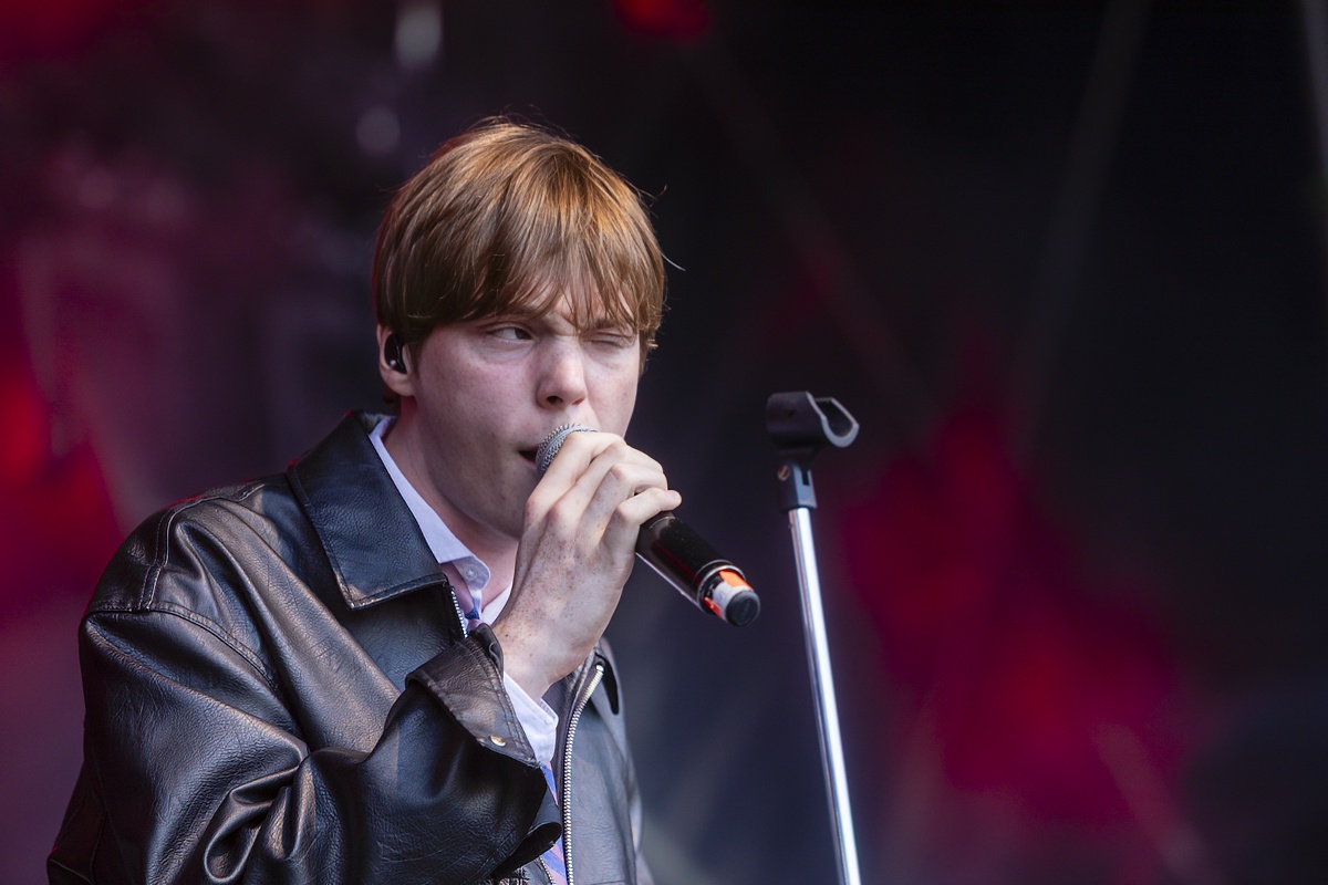 Bas Serra @ Vredesfeesten, foto 18, foto's door Edwin Houdevelt - FrontView Magazine