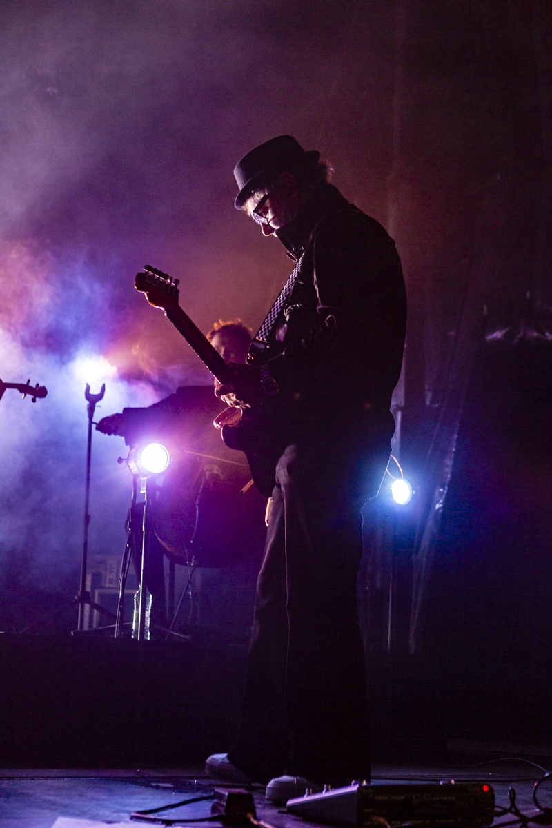 Hooverphonic @ Vredesfeesten, foto 30, foto's door Edwin Houdevelt - FrontView Magazine