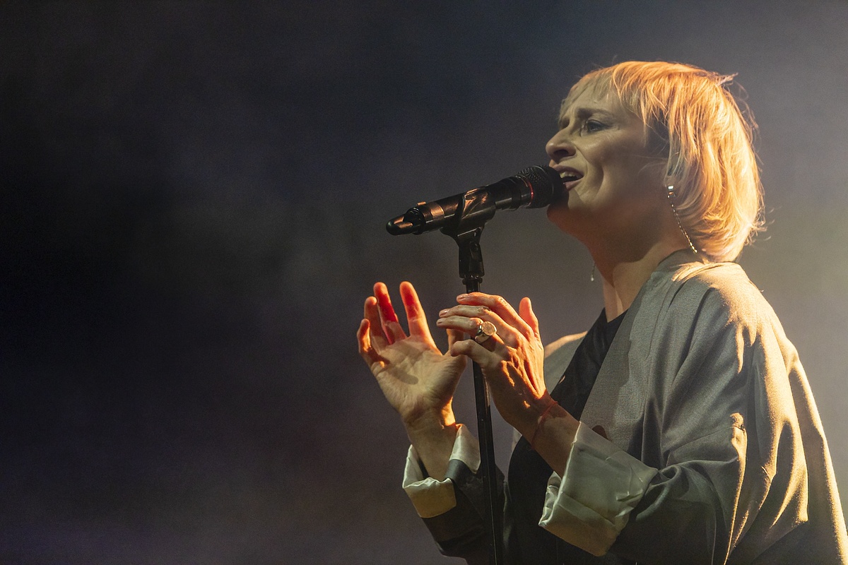 Hooverphonic @ Vredesfeesten, foto 28, foto's door Edwin Houdevelt - FrontView Magazine