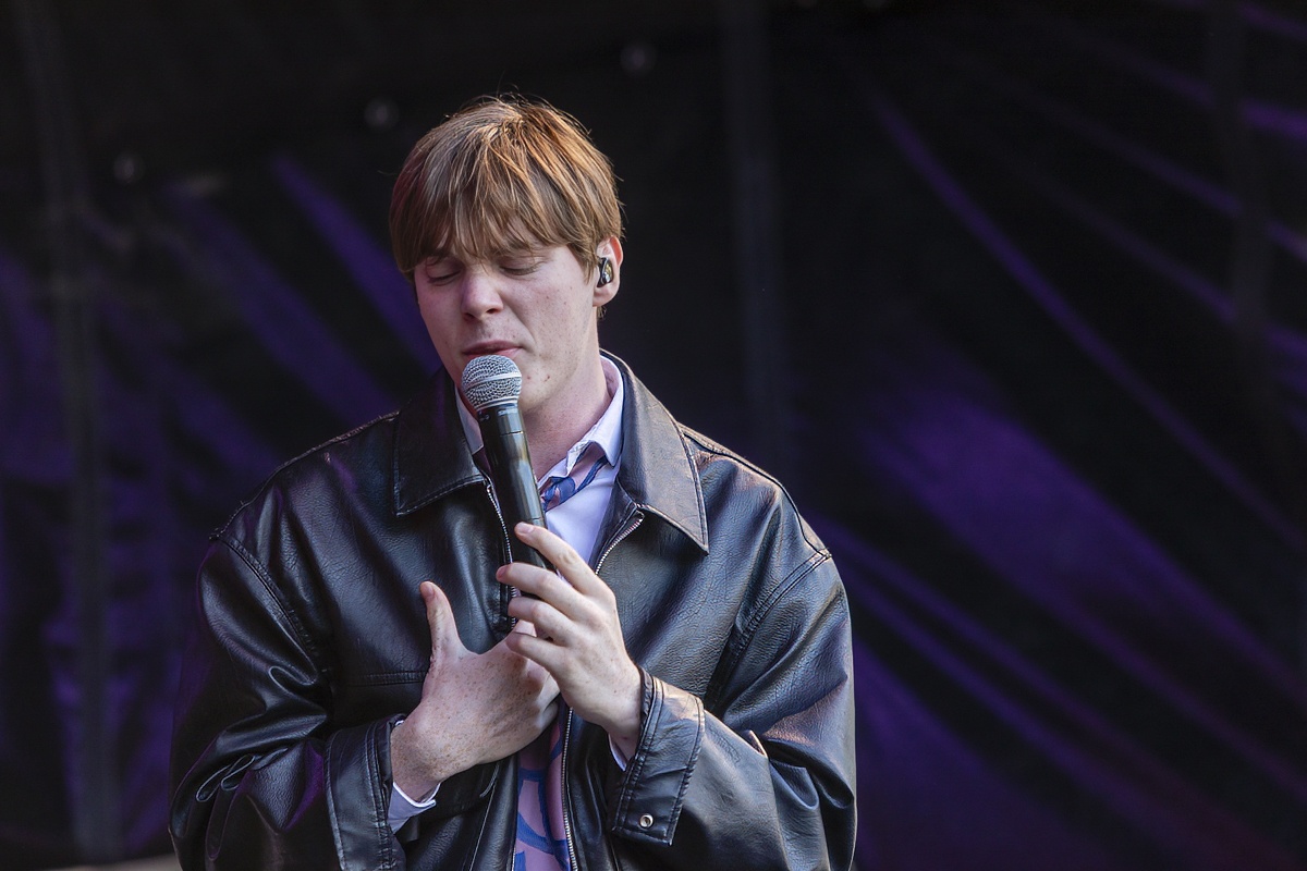 Bas Serra @ Vredesfeesten, foto 17, foto's door Edwin Houdevelt - FrontView Magazine
