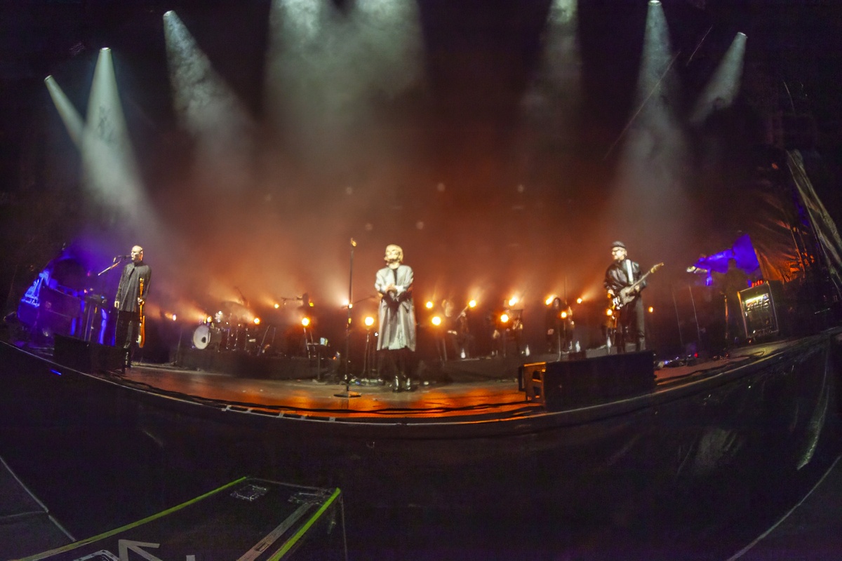 Hooverphonic @ Vredesfeesten, foto 15, foto's door Edwin Houdevelt - FrontView Magazine