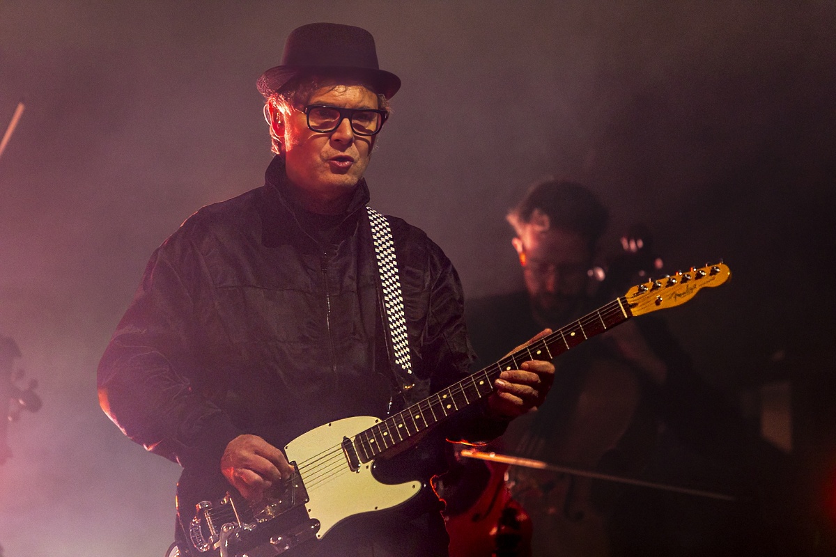 Hooverphonic @ Vredesfeesten, foto 31, foto's door Edwin Houdevelt - FrontView Magazine